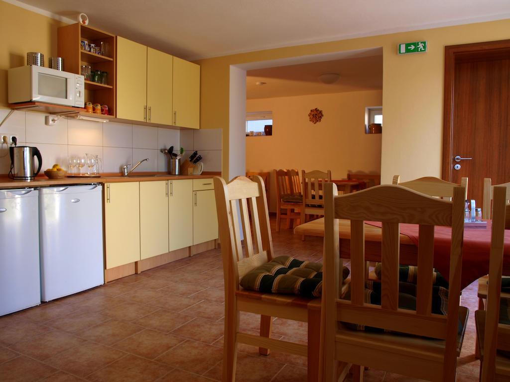 Penzion U Dvou lip Drnholec Extérieur photo